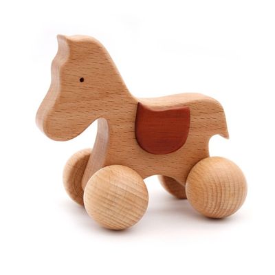 Caballo con Ruedas de Madera
